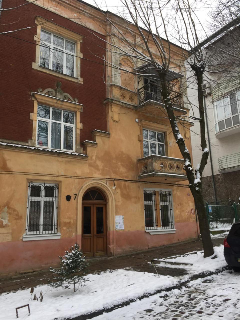 A Little Good Room Lviv Bagian luar foto